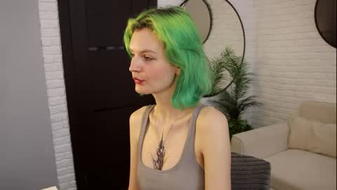 lika_sky online show from April 18, 6:05 am