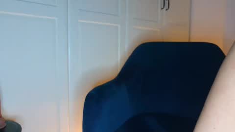 likavibe online show from March 6, 1:48 am