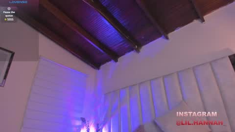 Snapshot of lil_hanna18 chatting on January 31, 10:52 am Hanna online show from January 31, 10:52 am