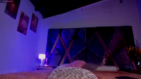 Snapshot of lil_hanna18 chatting on September 10, 5:46 pm Hanna online show from September 10, 5:46 pm