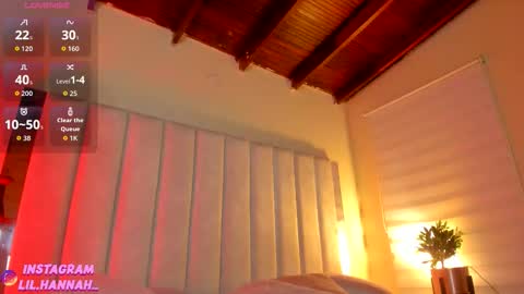 Snapshot of lil_hanna18 chatting on September 15, 7:10 pm Hanna online show from September 15, 7:10 pm