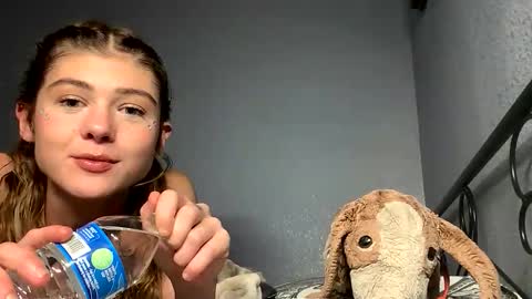 Snapshot of lil_luca chatting on October 10, 7:02 am lil_luca online show from October 10, 7:02 am