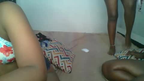 lil_meg online show from February 25, 6:28 pm