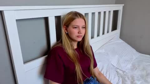 Emma online show from April 18, 5:43 am