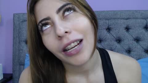 Lilasuni online show from December 5, 5:25 pm