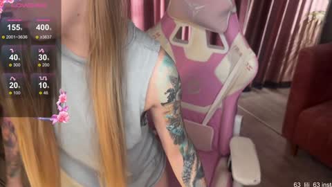 Lili online show from November 9, 4:03 pm