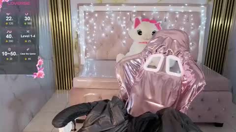 Lili online show from November 14, 4:23 am