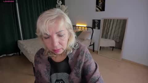 Lilia online show from November 18, 11:22 am