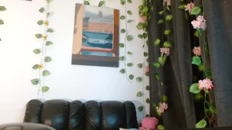 yesica online show from October 28, 8:03 pm