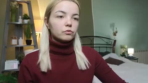 Lilie online show from February 15, 8:00 am