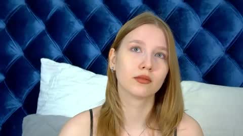 LiliLinn online show from July 15, 10:31 am