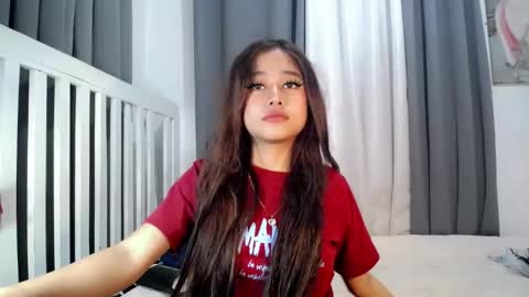 lilith14x online show from June 11, 9:39 am