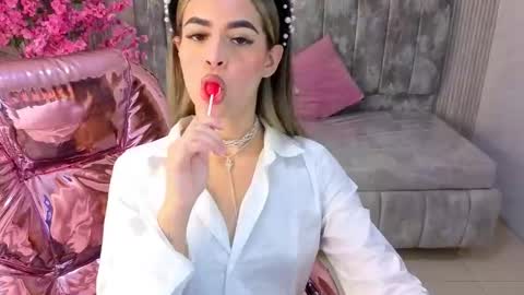 Lilith  online show from November 6, 8:37 pm