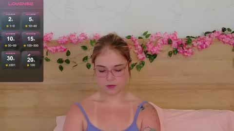 Snapshot of lilith_bonheur chatting on October 7, 11:31 pm Lilith Bonheur online show from October 7, 11:31 pm