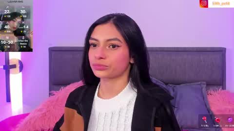 Lili petit  online show from July 16, 1:59 pm