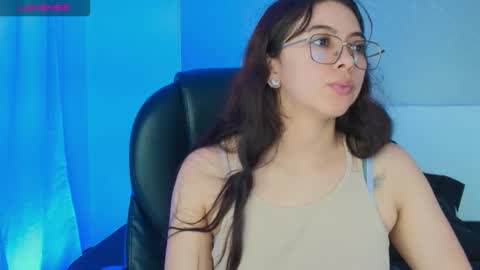 Snapshot of lilith_rose6 chatting on October 21, 3:27 pm Lilith online show from October 21, 3:27 pm