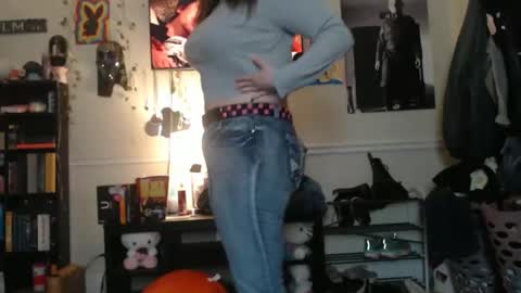 molly online show from March 28, 3:22 pm