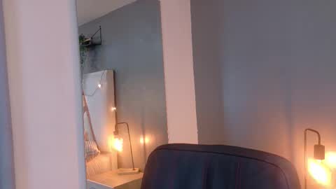 L I L I T H  online show from January 5, 5:27 pm