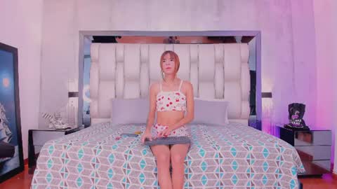 lilithstarlight online show from June 22, 3:36 am