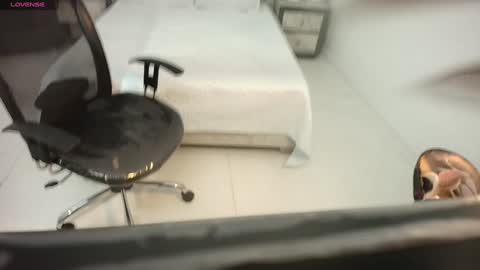 Snapshot of lilithteeen chatting on December 28, 5:02 am Lilith online show from December 28, 5:02 am