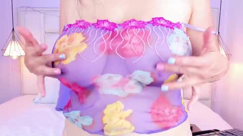 Snapshot of lilithvalmare chatting on September 11, 2:56 am Lilith online show from September 11, 2:56 am