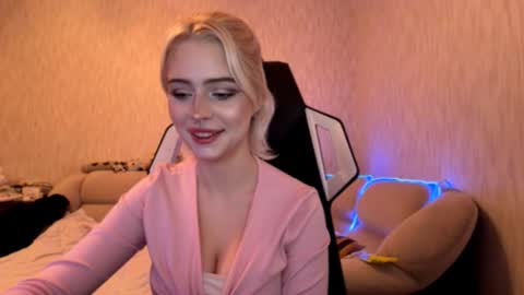 Alice online show from November 16, 12:27 pm