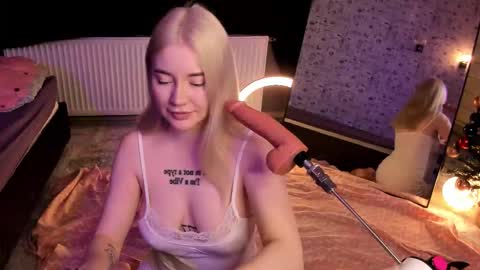 lillie_berry online show from January 18, 5:48 am