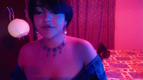 lillith online show from April 22, 5:04 am