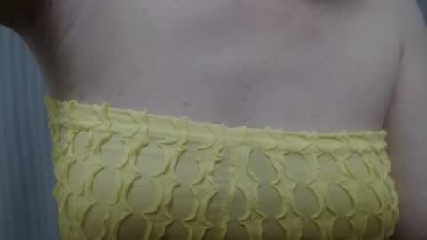 Snapshot of lillkit chatting on December 13, 2:21 am Lilu online show from December 13, 2:21 am