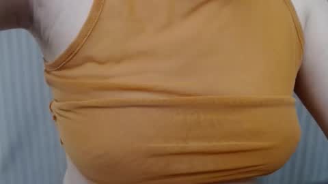 Snapshot of lillkit chatting on December 3, 11:35 pm Lilu online show from December 3, 11:35 pm