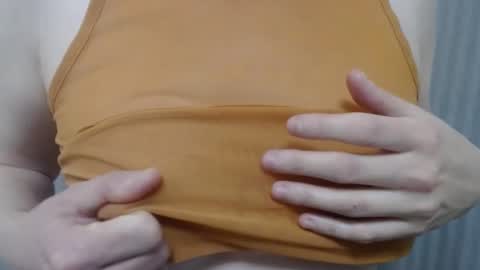 Snapshot of lillkit chatting on December 8, 11:51 pm Lilu online show from December 8, 11:51 pm