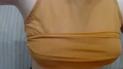 Snapshot of lillkit chatting on February 16, 11:26 pm Lilu online show from February 16, 11:26 pm