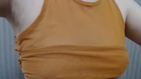 Snapshot of lillkit chatting on January 11, 12:01 am Lilu online show from January 11, 12:01 am