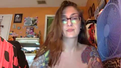 hi guys im back on here 3 online show from October 30, 9:38 pm