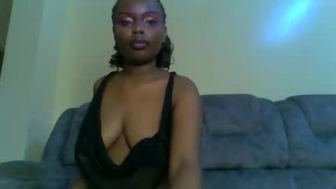 lilpretty16 online show from June 4, 10:36 pm
