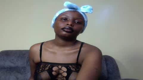 lilpretty16 online show from July 2, 12:33 pm