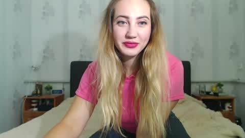 Snapshot of lilu_cute25 chatting on October 29, 10:12 pm lilu_cute25 online show from October 29, 10:12 pm