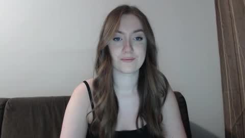 lily_love_x online show from February 16, 10:10 pm