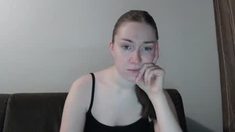 lily_love_x online show from March 11, 3:04 am