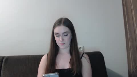 lily_love_x online show from March 1, 1:11 am