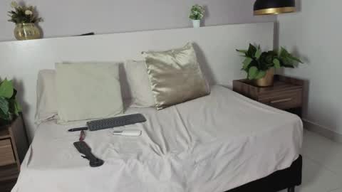 lily_obsession online show from June 4, 2:43 pm