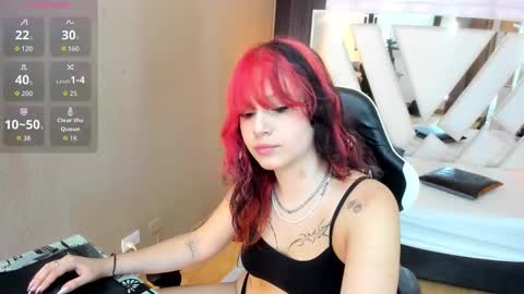 lily_te3n online show from March 3, 6:36 pm