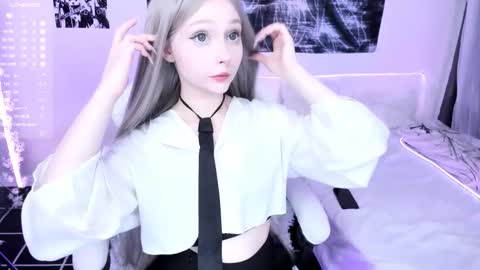 Snapshot of lily_weep chatting on September 25, 11:31 am Lily online show from September 25, 11:31 am