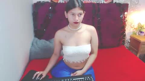 Lily online show from October 12, 4:20 pm