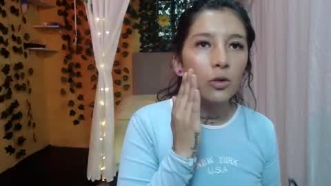 lilymoon_018 online show from June 1, 1:24 pm