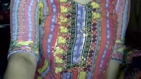 limaakter246618 online show from December 1, 6:17 am