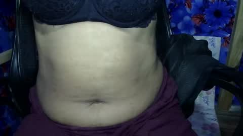 limaakter246618 online show from May 1, 10:51 am