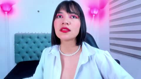  Lina Bedoya  online show from January 13, 11:52 am