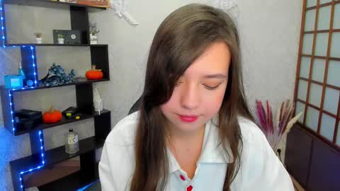 Lina online show from December 6, 2:13 am