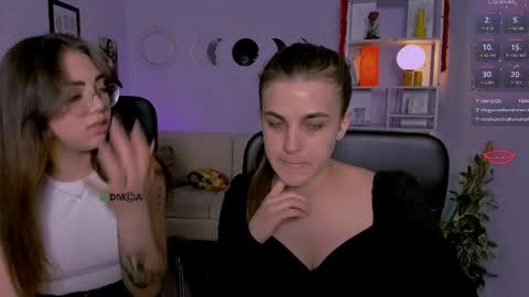 lina_fox12 online show from May 11, 2:45 pm